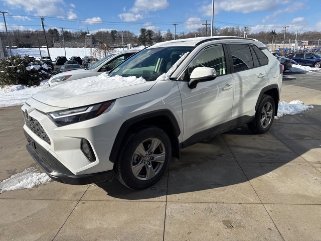 Used 2024 Toyota RAV4 XLE image 3
