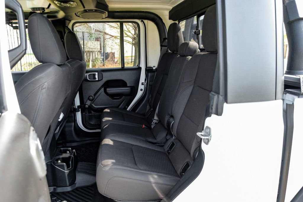 Used 2023 Jeep Gladiator Sport image 43