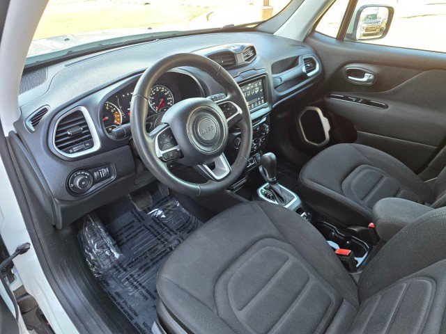 Used 2020 Jeep Renegade Latitude image 11