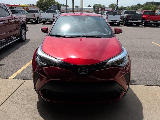 Used 2021 Toyota C-HR XLE FWD image 5