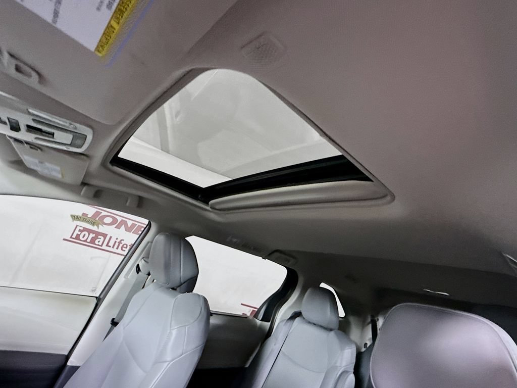 Certified 2024 Toyota Sienna XLE w/ XLE Plus Package AWD/4WD image 12