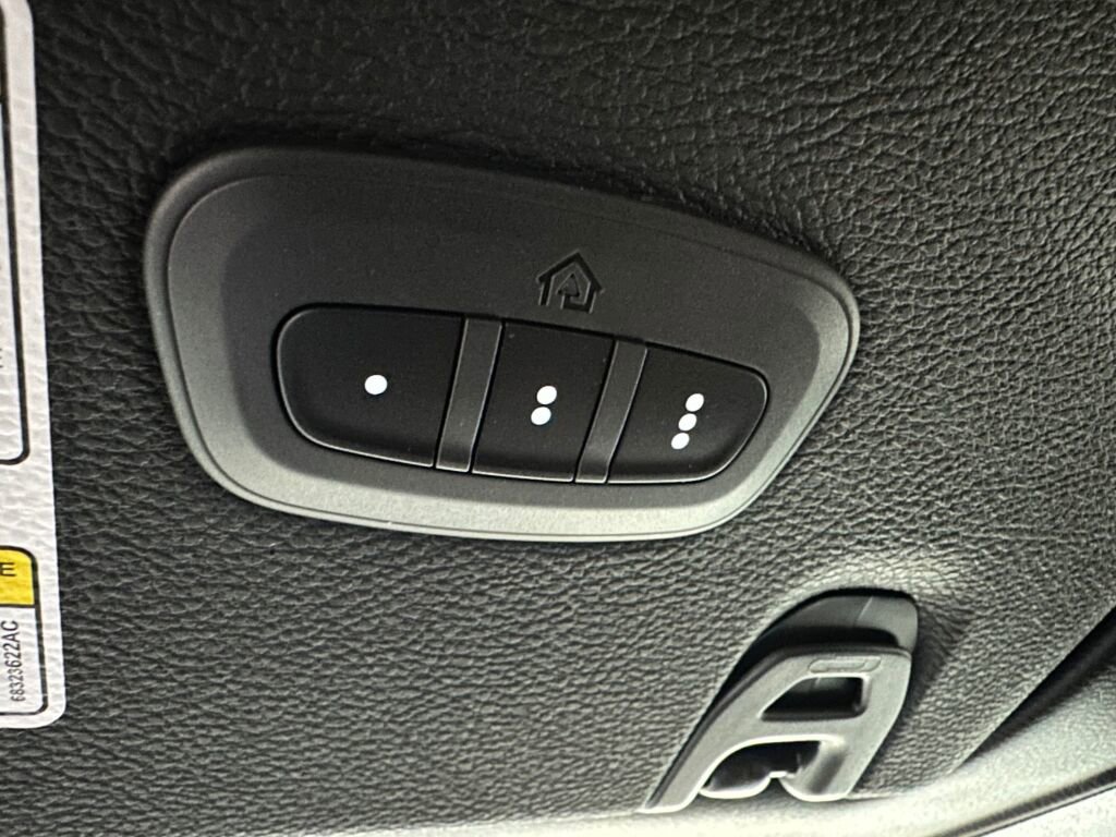 Used 2020 Jeep Wrangler Unlimited Rubicon w/ Dual Top Group image 22