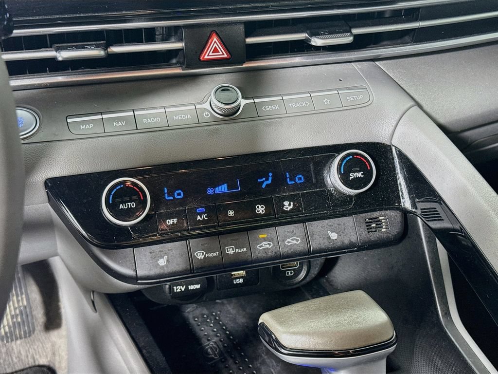 Certified 2023 Hyundai Elantra SEL w/ Convenience Package FWD image 16