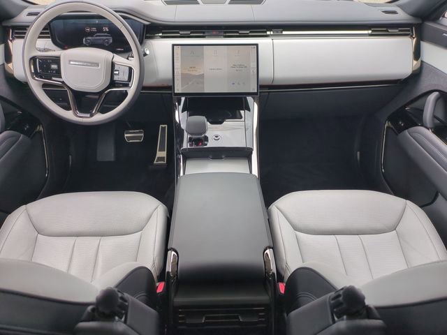 Used 2025 Land Rover Range Rover Sport Dynamic SE AWD/4WD image 14