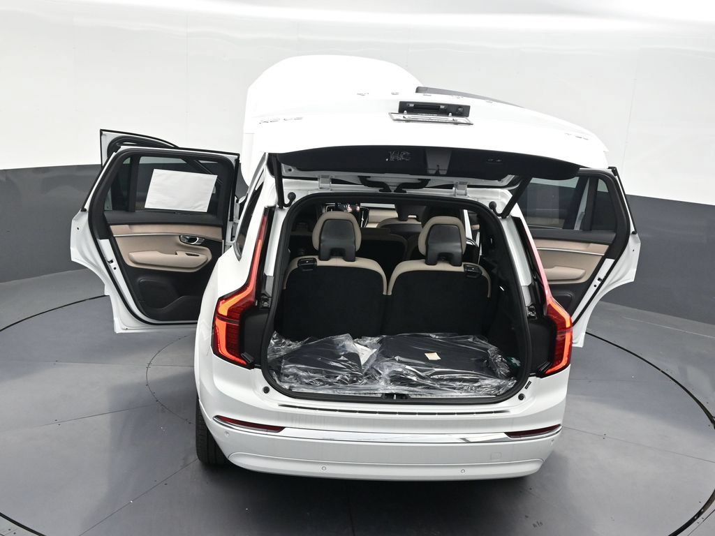 New 2026 Volvo XC90 T8 Plus w/ Protection Package Premier AWD/4WD image 29