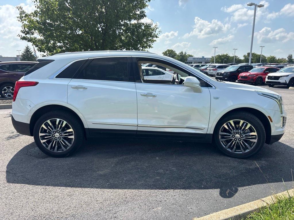 Used 2017 Cadillac XT5 Premium Luxury w/ LPO, Wheel Lock Package AWD/4WD image 13