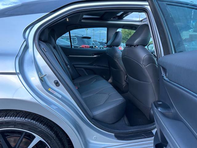 Used 2018 Toyota Camry XSE image 16