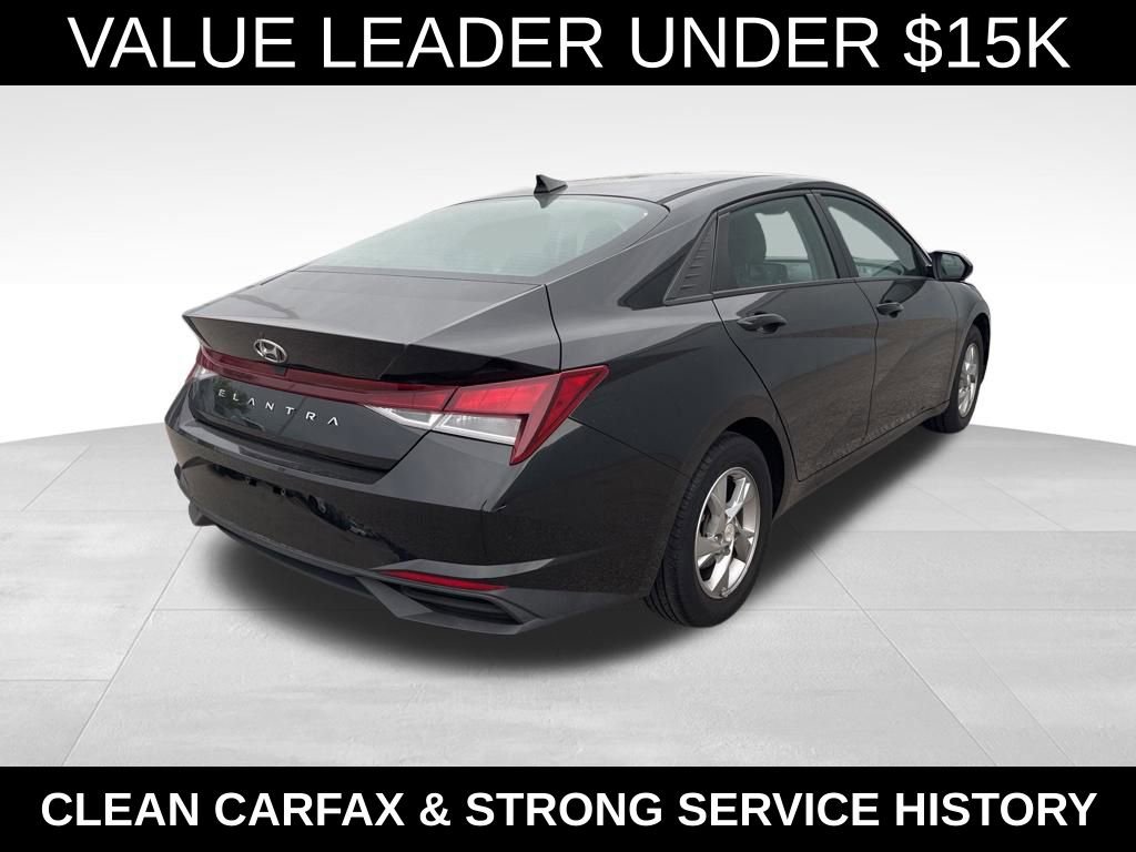 Used 2021 Hyundai Elantra SE FWD image 4