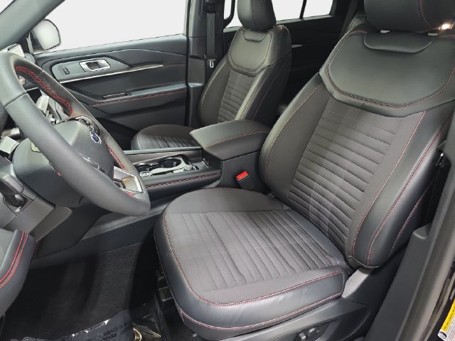 Used 2026 Ford Explorer ST-Line AWD/4WD image 13