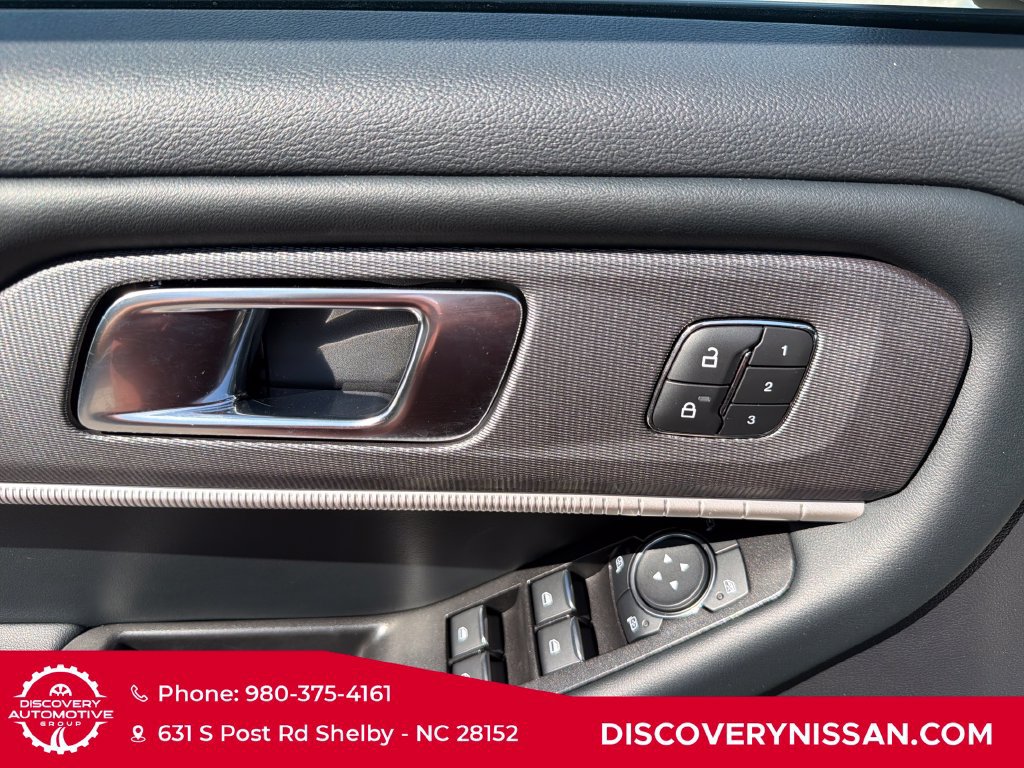 Used 2025 Ford Explorer ST-Line w/ Premium Package AWD/4WD image 11