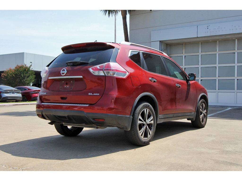 Used 2016 Nissan Rogue SL w/ SL Premium Package AWD/4WD image 4