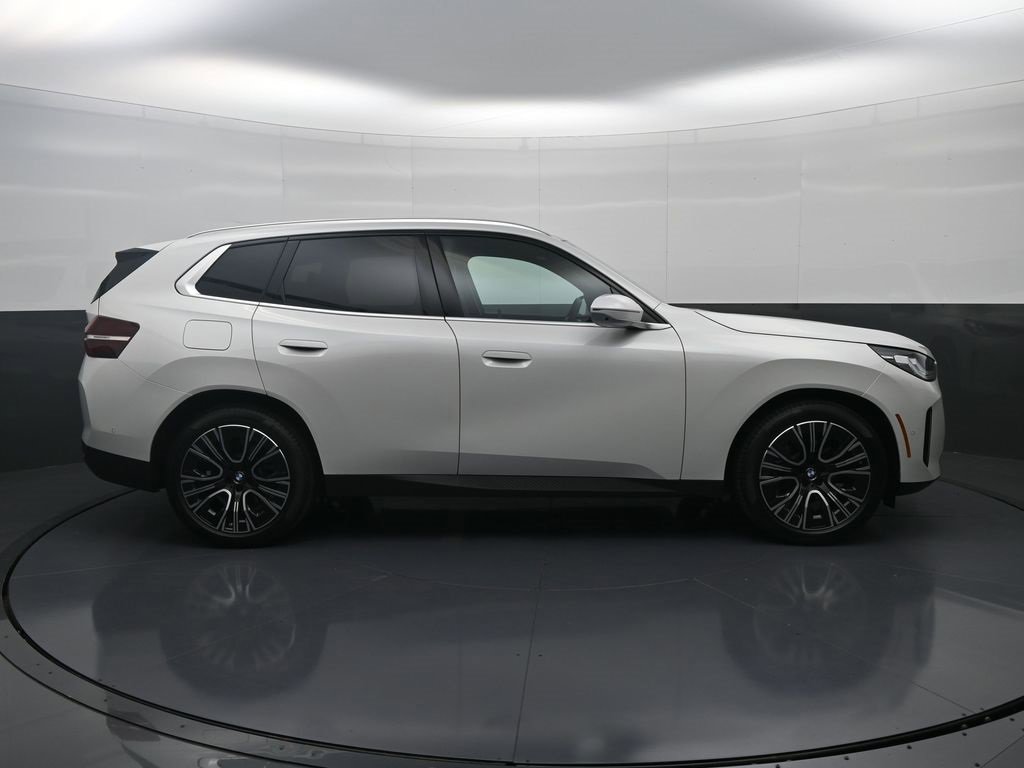 New 2026 BMW X3 xDrive30 w/ Premium Package image 8