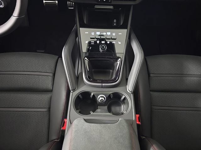 New 2026 Porsche Cayenne GTS AWD/4WD image 22