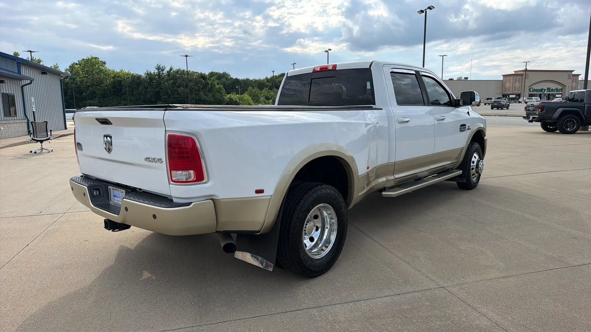 Used 2015 RAM 3500 Laramie Longhorn w/ Convenience Group AWD/4WD image 22