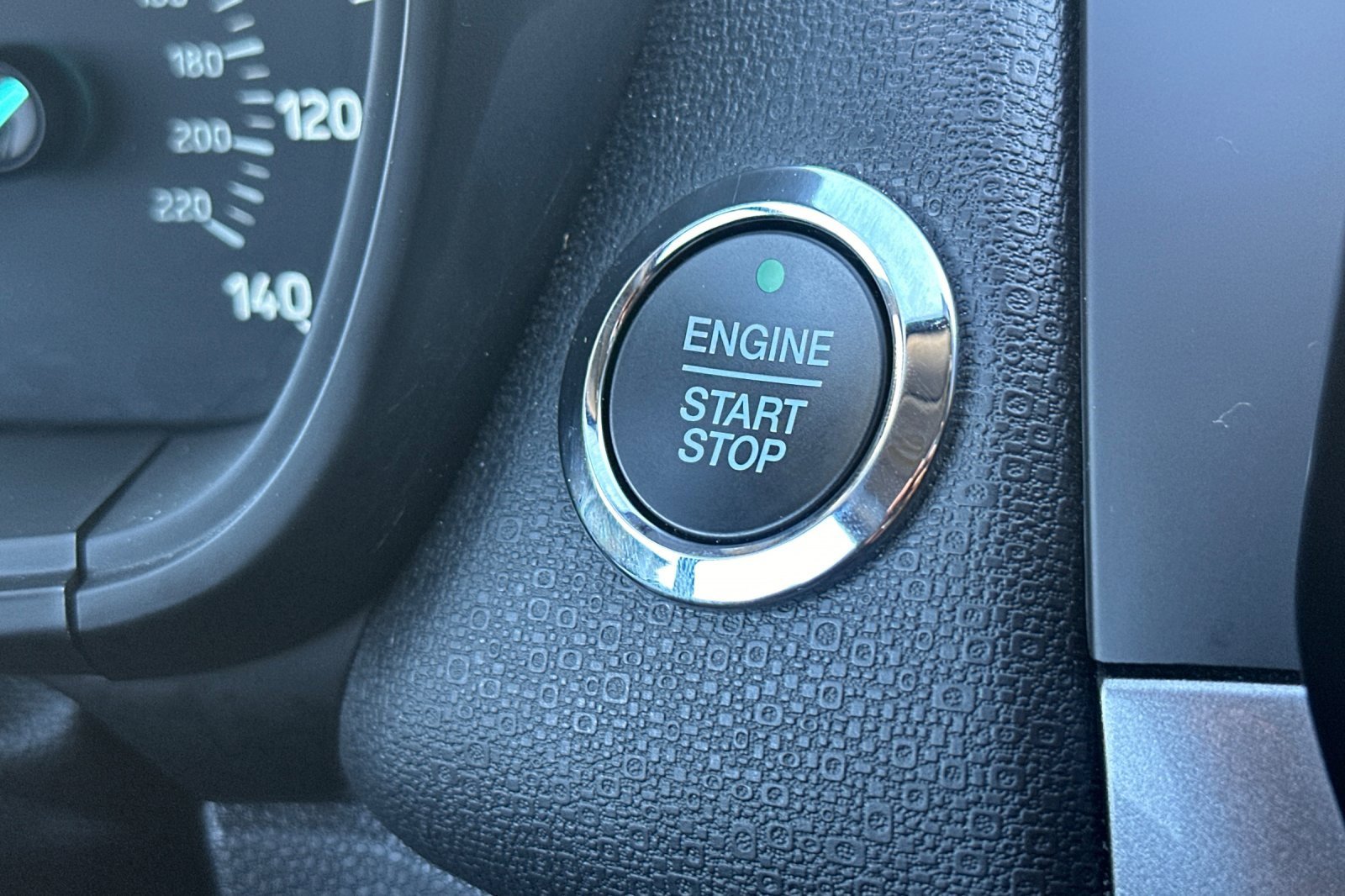 Used 2022 Ford EcoSport SE w/ SE Convenience Package image 22