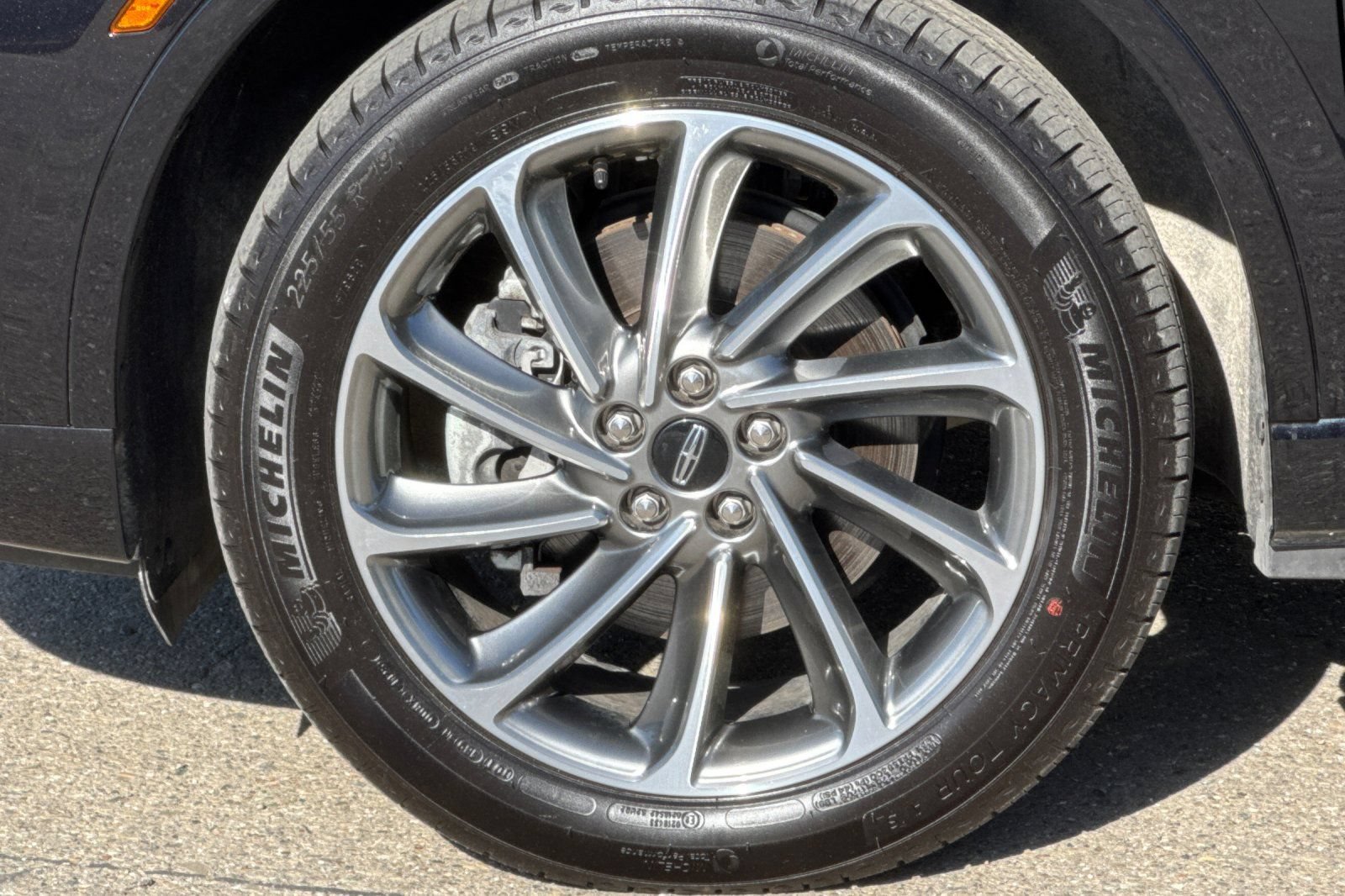 Used 2025 Lincoln Corsair Grand Touring AWD/4WD image 27