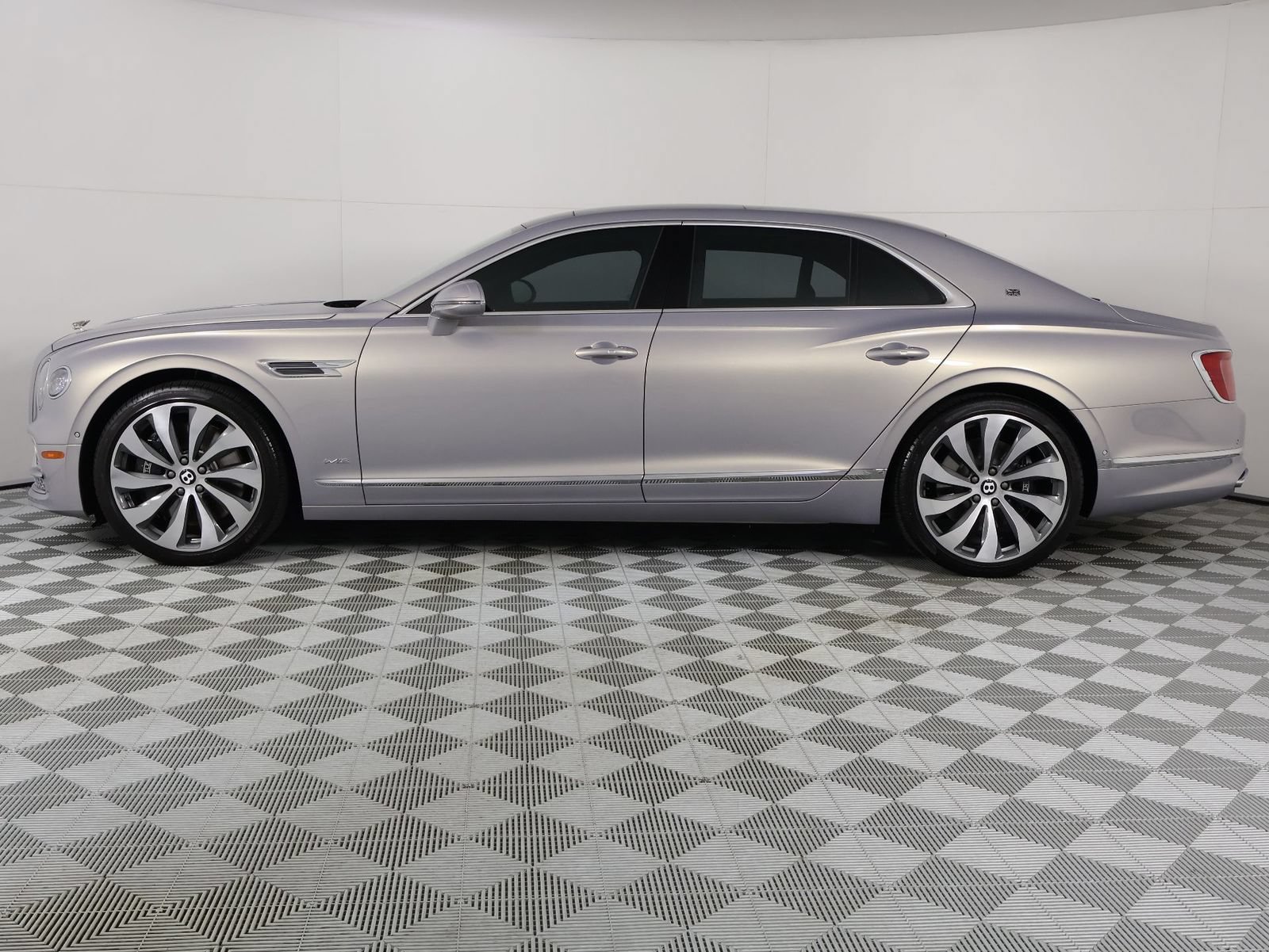 Certified 2020 Bentley Flying Spur W12 AWD/4WD image 4
