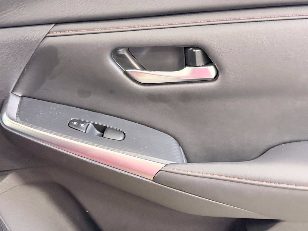 Used 2024 Nissan Sentra SR FWD image 35