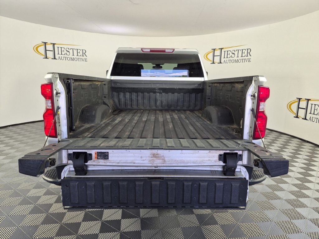 Certified 2023 Chevrolet Silverado 2500 Custom w/ Custom Value Package AWD/4WD image 31