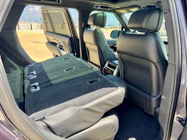 Certified 2025 Land Rover Range Rover SE AWD/4WD image 14