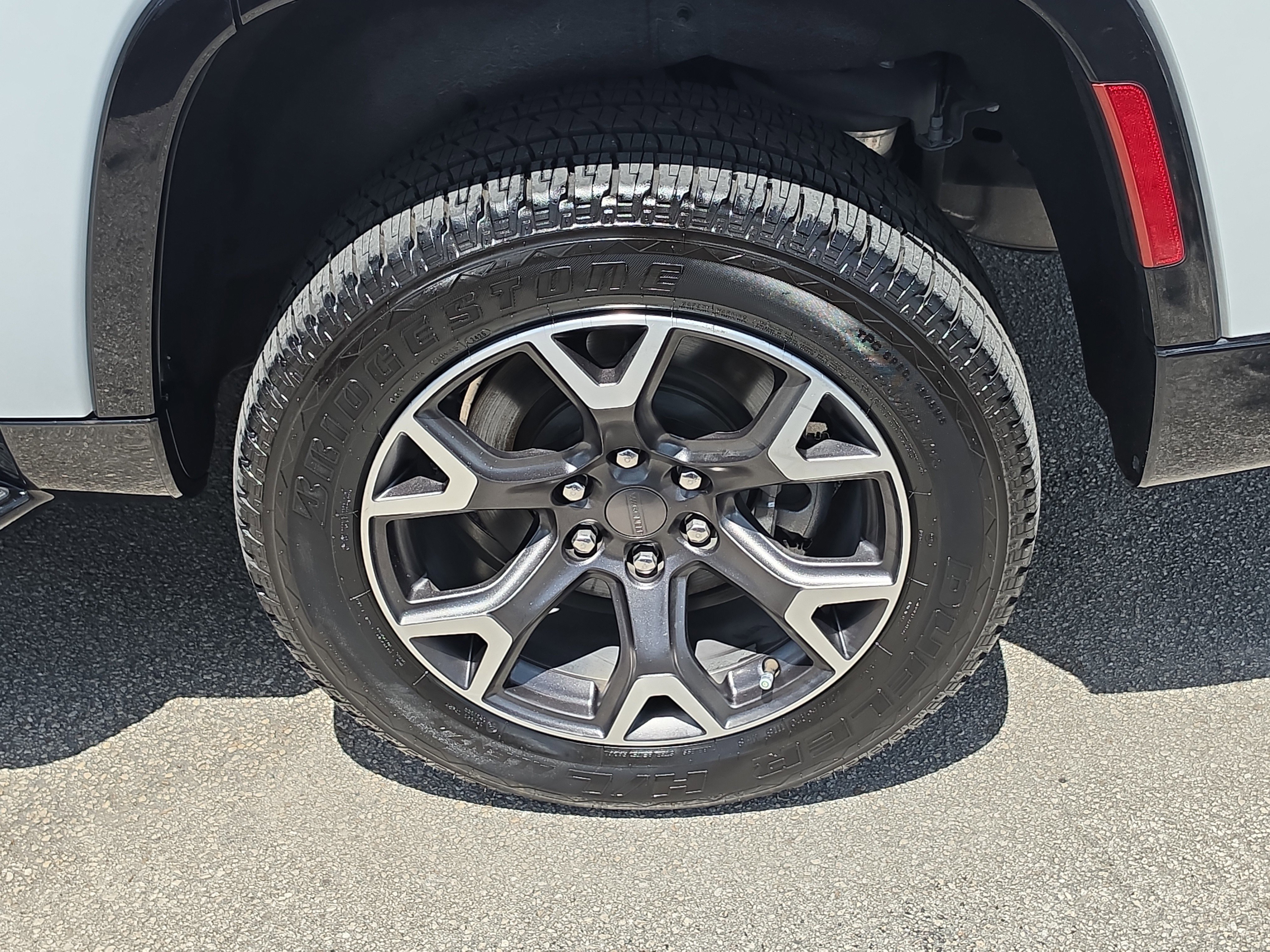 Used 2023 Jeep Wagoneer Series III w/ Preferred Equipment Group image 10