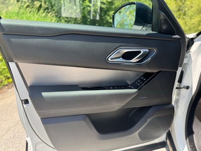 Used 2023 Land Rover Range Rover Velar R-Dynamic S AWD/4WD image 7