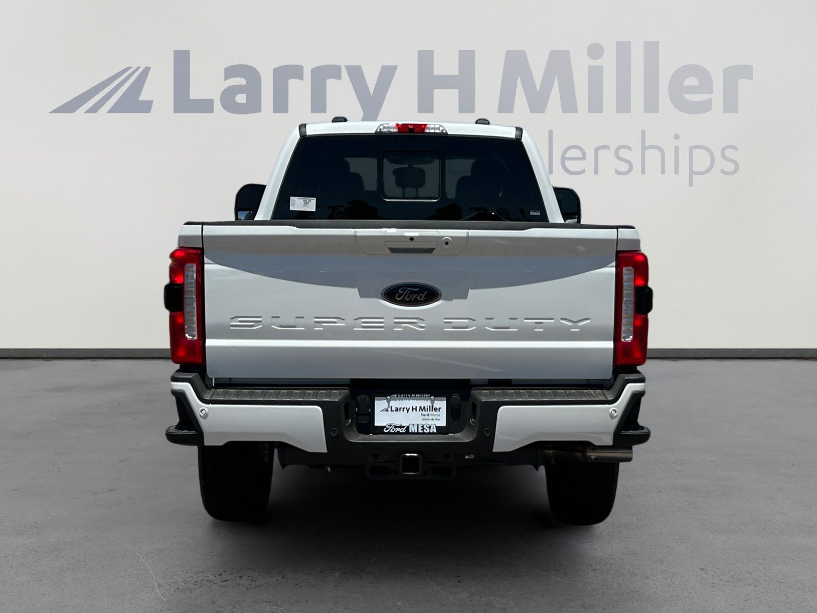 New 2026 Ford F350 Lariat w/ Black Appearance Package AWD/4WD image 4