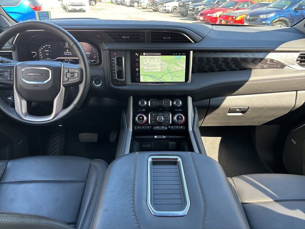 Used 2024 GMC Yukon Denali AWD/4WD image 19