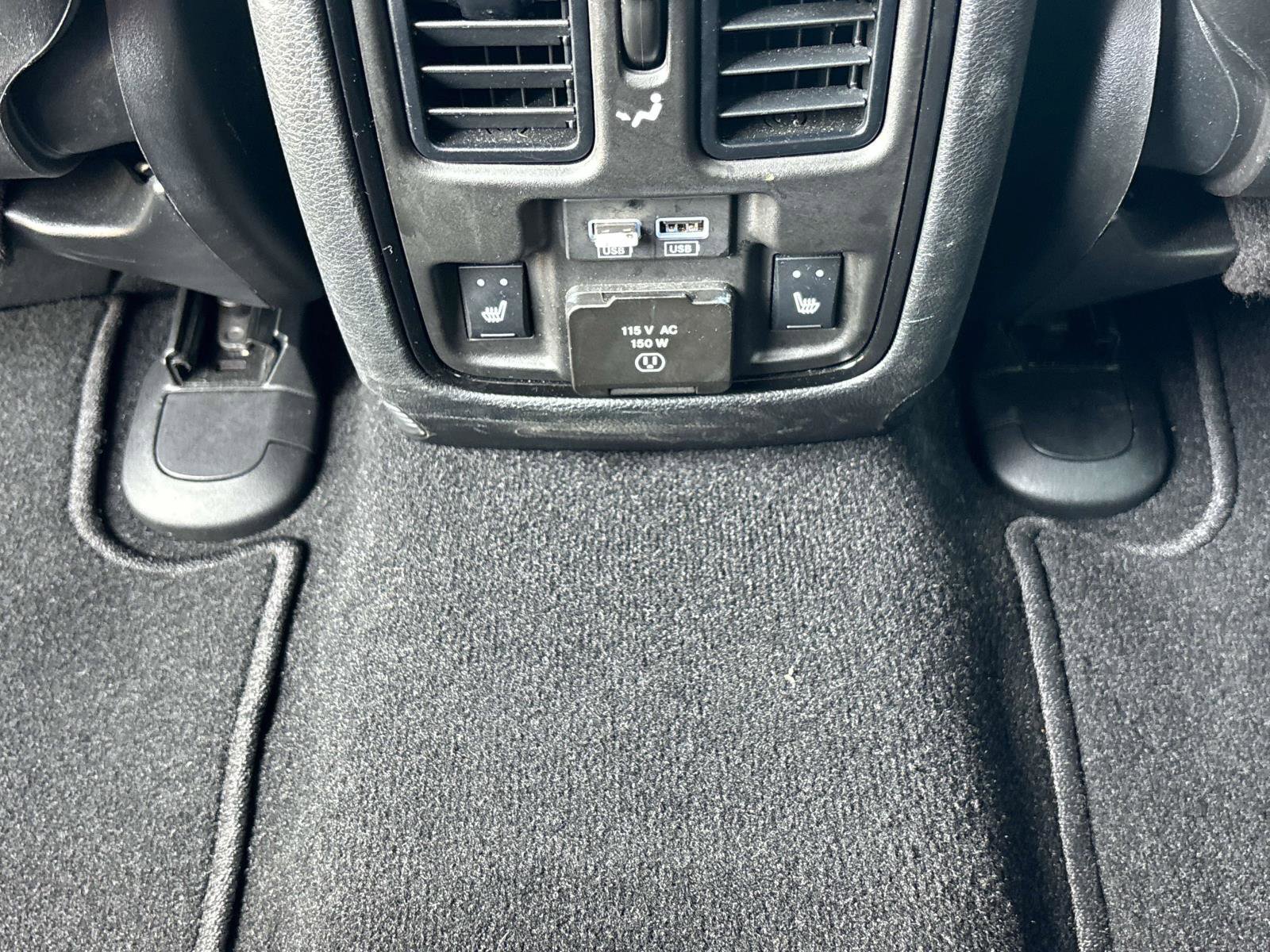 Used 2024 Dodge Durango GT image 11