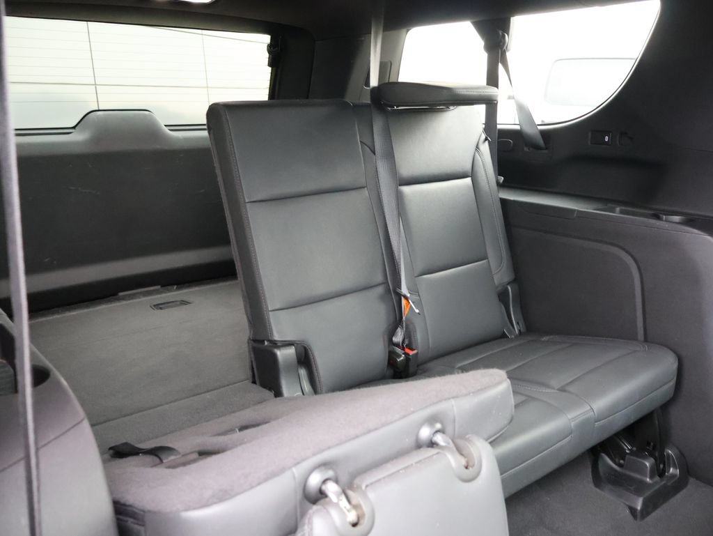Used 2024 Chevrolet Suburban LT AWD/4WD image 13