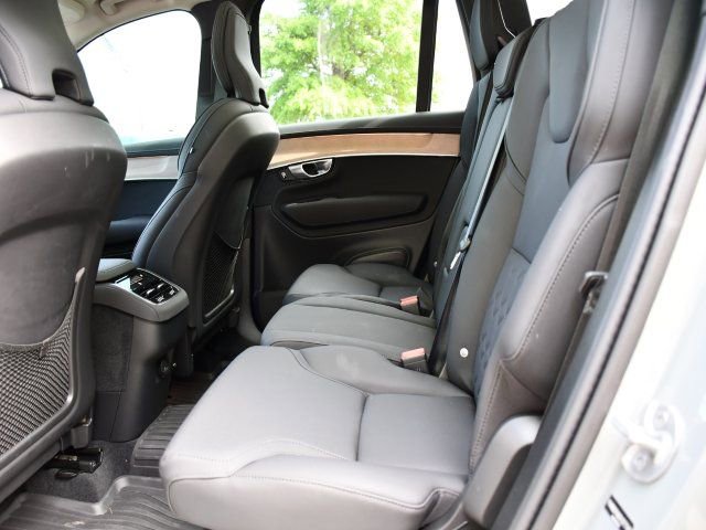 Used 2025 Volvo XC90 B6 Core w/ Protection Package Premier AWD/4WD image 14