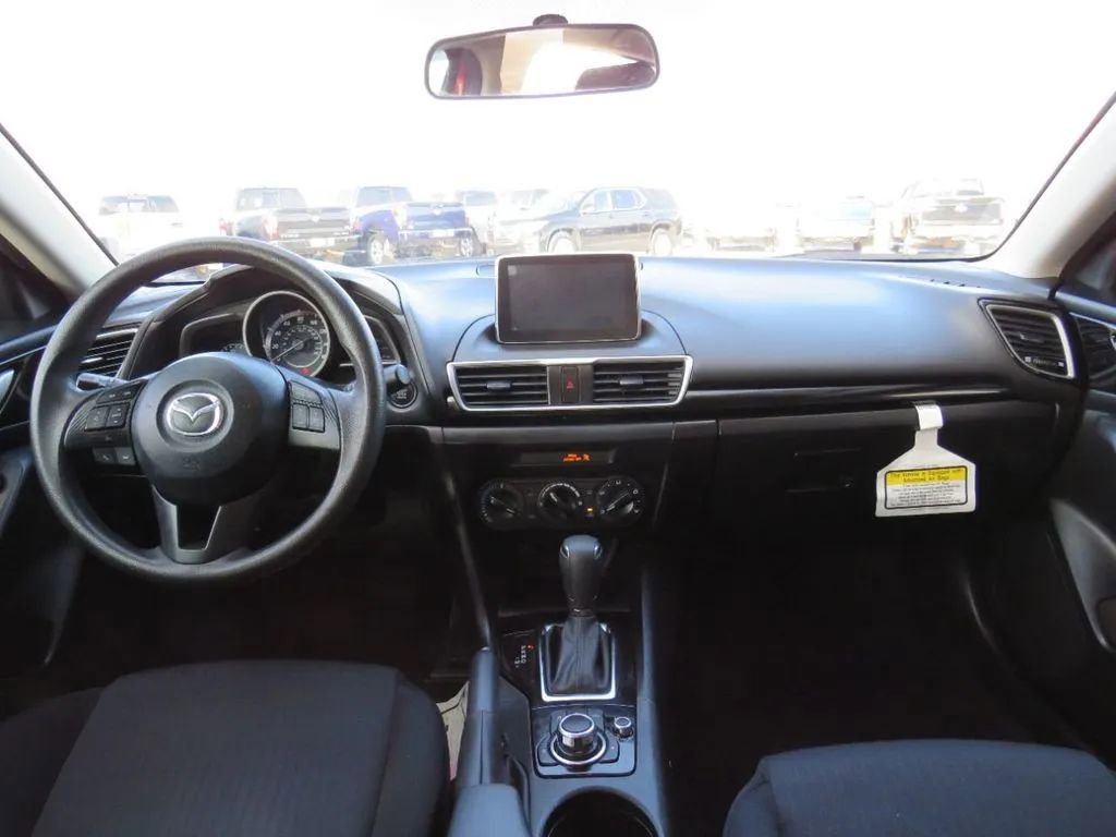 Used 2016 MAZDA MAZDA3 i Sport FWD image 11