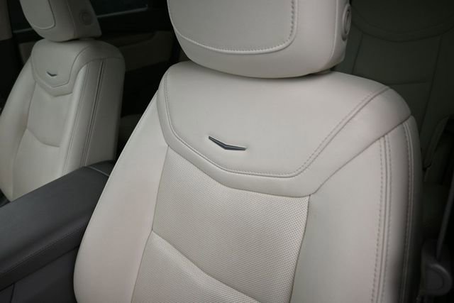 Used 2021 Cadillac XT5 Premium Luxury w/ LPO, Floor Liner Package AWD/4WD image 18