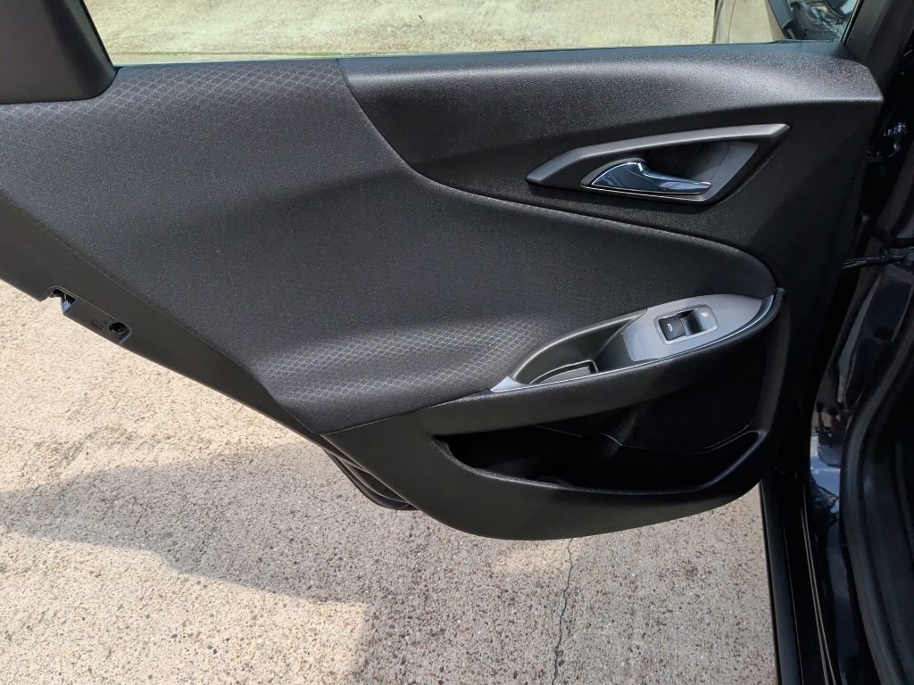 Used 2022 Chevrolet Malibu LS FWD image 30