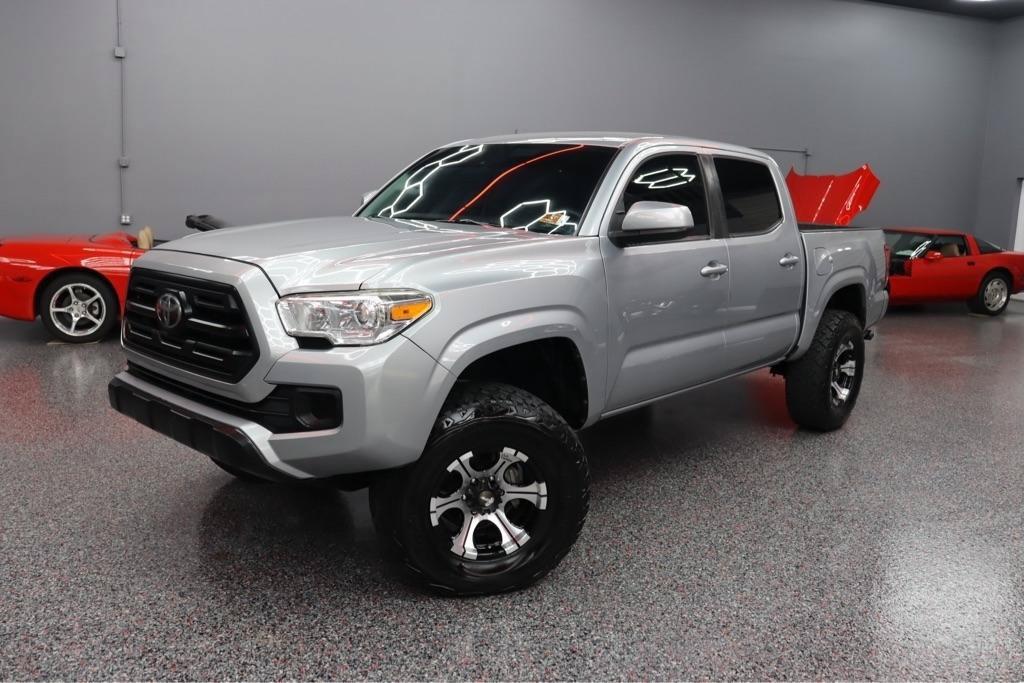 Used 2019 Toyota Tacoma SR w/ SR Convenience Package AWD/4WD image 1
