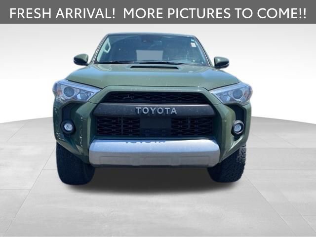 Used 2022 Toyota 4Runner TRD Off-Road Premium w/ Moonroof Package AWD/4WD image 2