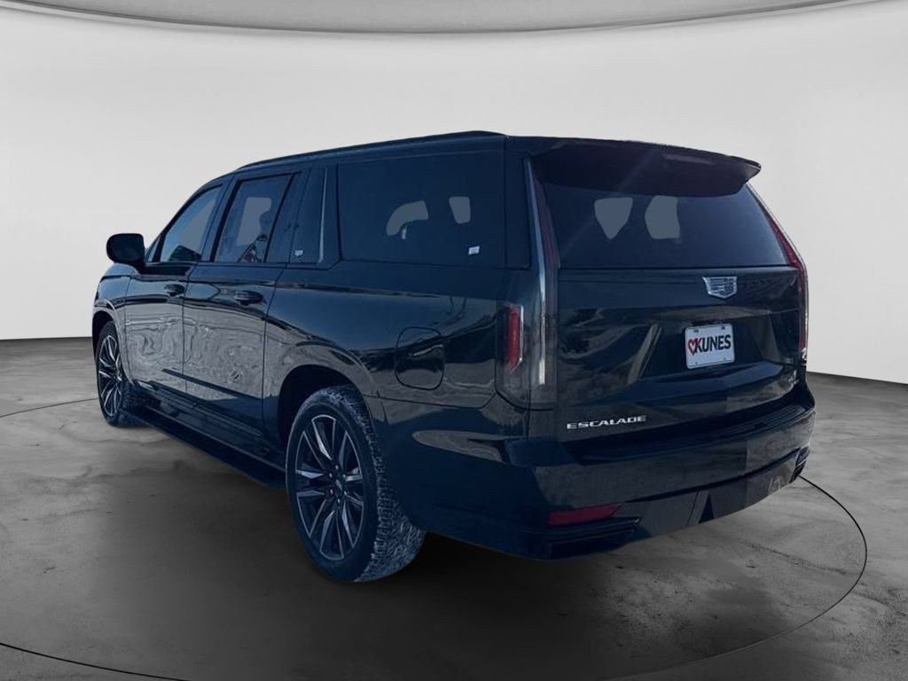 Used 2024 Cadillac Escalade ESV Sport Platinum AWD/4WD image 6