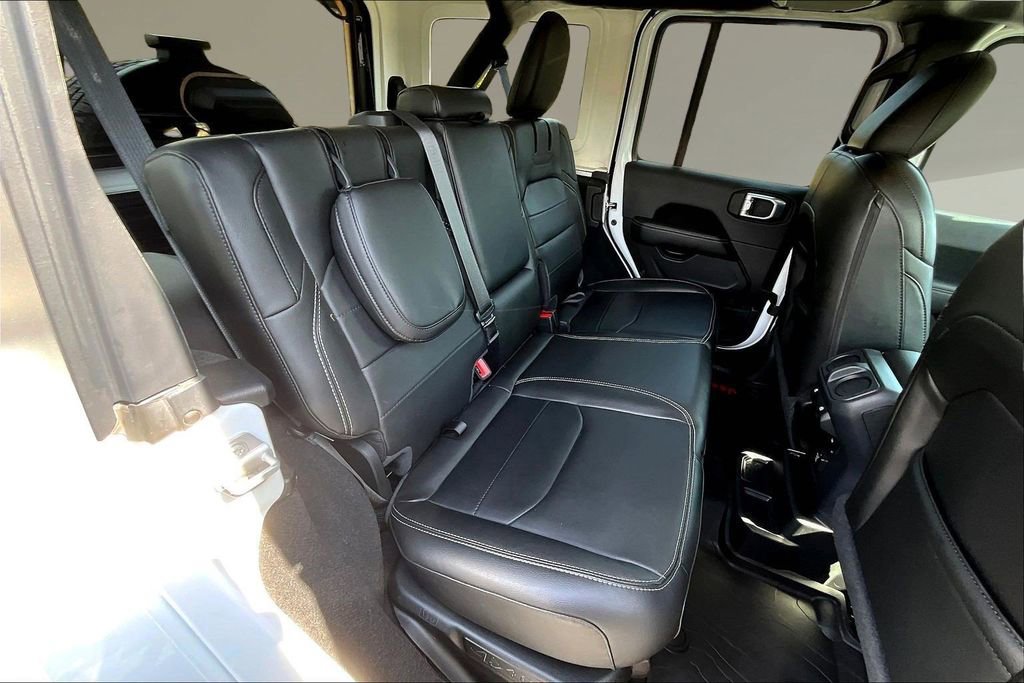 Used 2023 Jeep Wrangler Unlimited Sahara w/ Cold Weather Group image 24