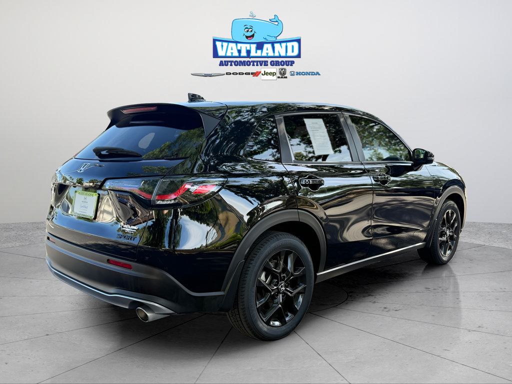 Used 2025 Honda HR-V Sport image 6