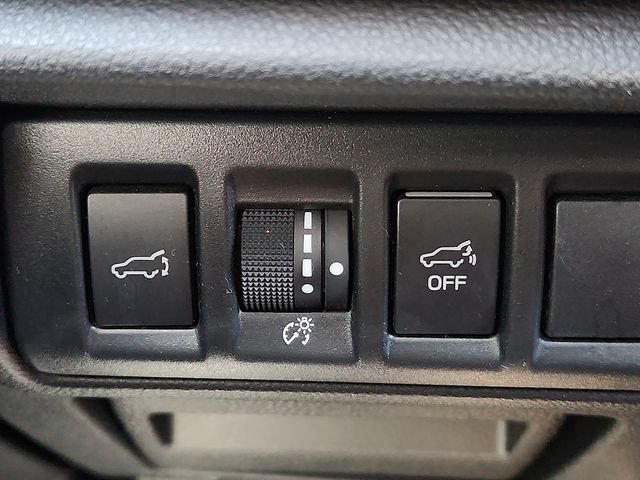 Certified 2025 Subaru Outback Premium w/ Popular Package #1A AWD/4WD image 22