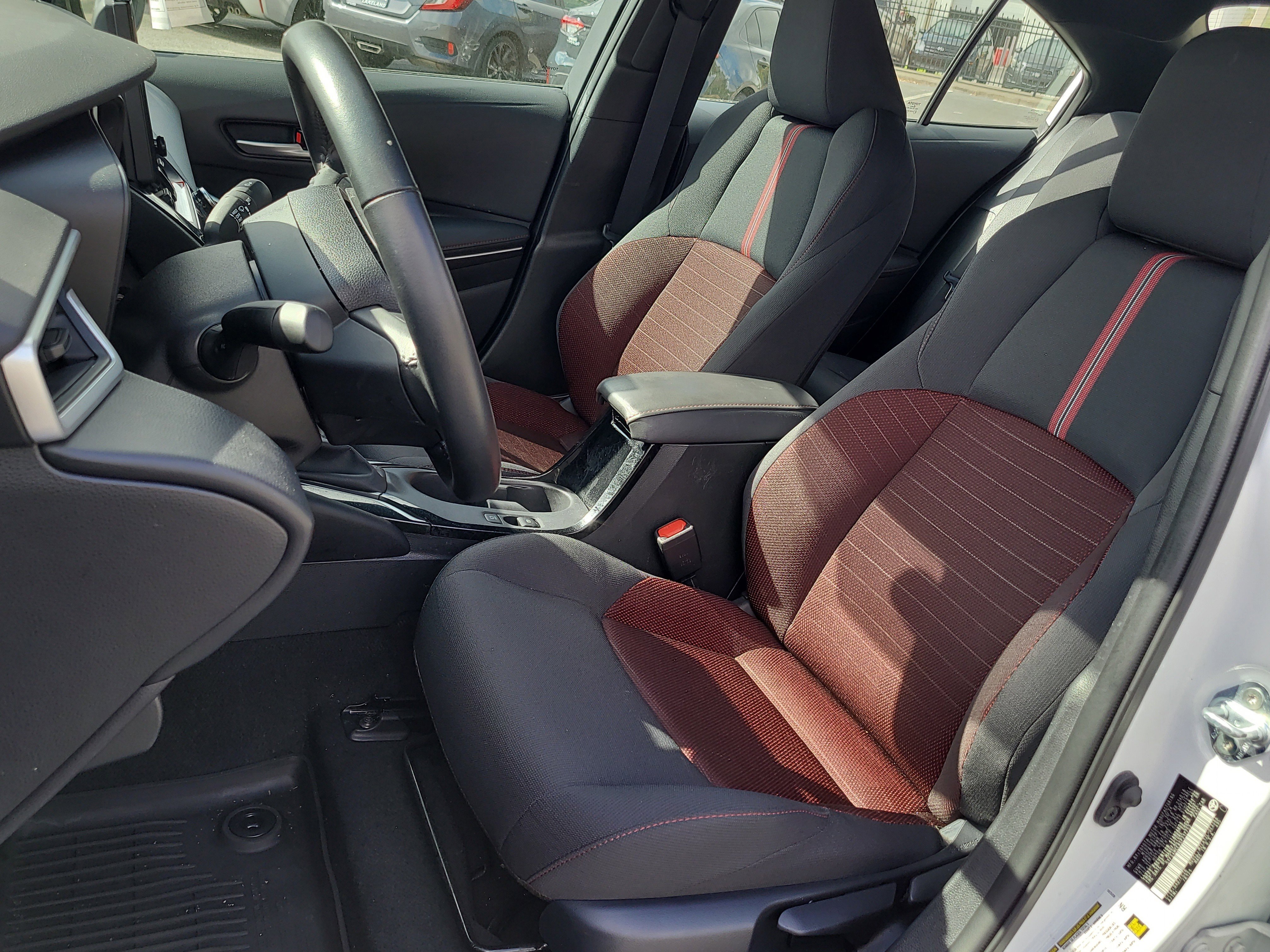 Certified 2025 Toyota Corolla SE image 18