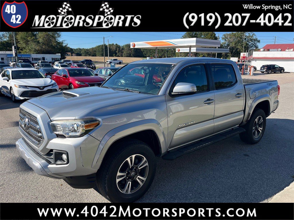 Used 2017 Toyota Tacoma 2WD Double Cab