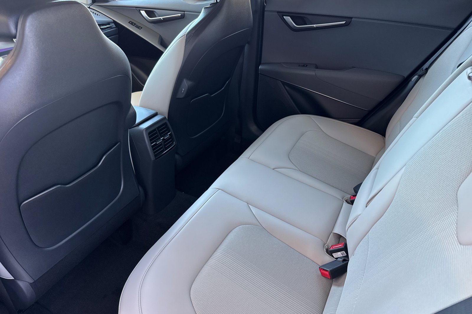 New 2026 Kia Niro EX FWD image 12