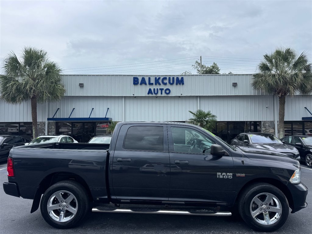 Used 2017 RAM 1500 Express AWD/4WD image 1