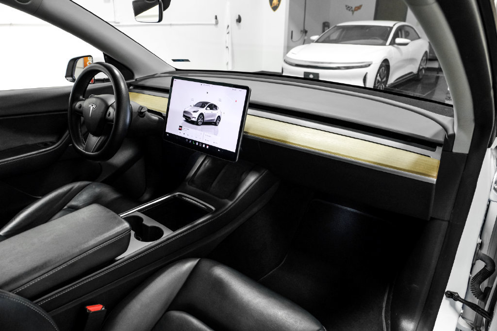 Used 2022 Tesla Model Y Long Range AWD/4WD image 10