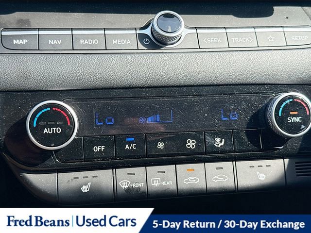 Used 2023 Hyundai Elantra SEL w/ Convenience Package image 18