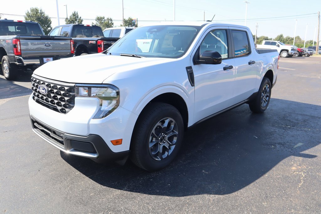 New 2025 Ford Maverick XLT w/ XLT Luxury Package image 10