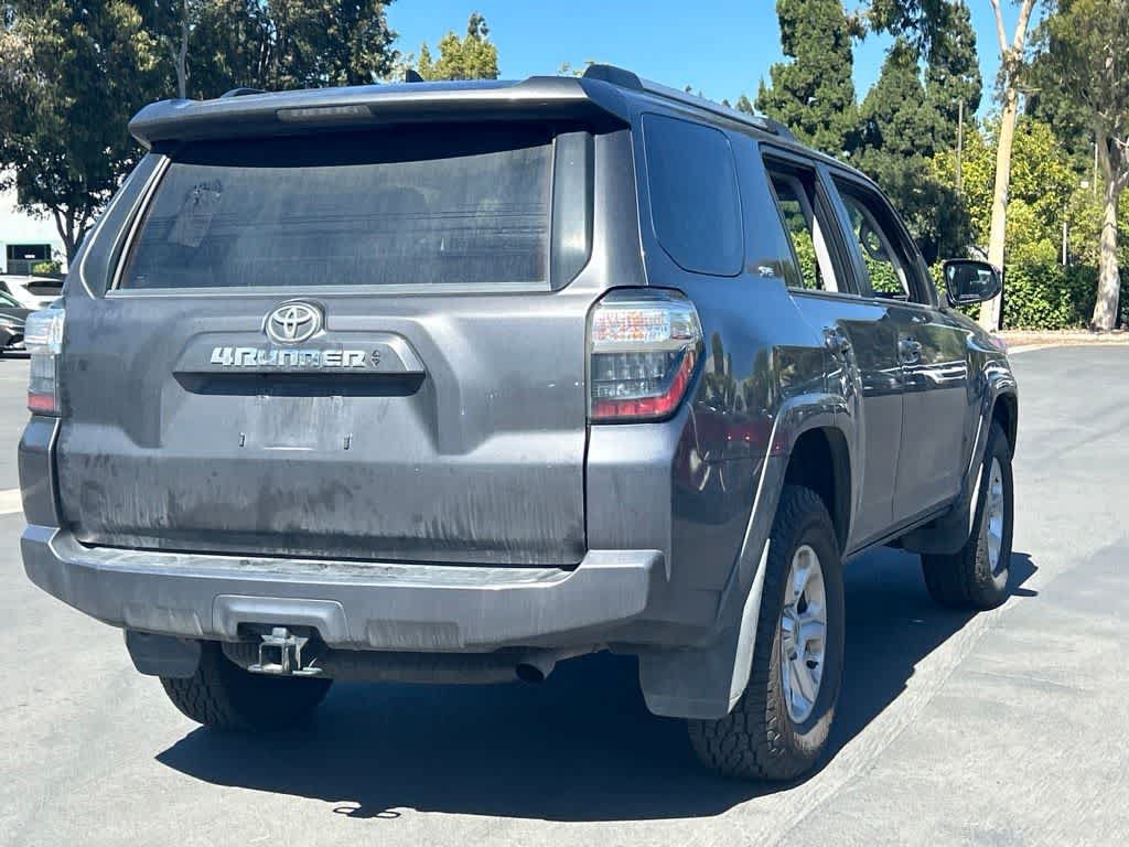 Used 2022 Toyota 4Runner SR5 AWD/4WD image 3