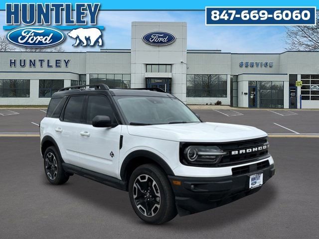 Used 2024 Ford Bronco Sport Outer Banks w/ Tech Package AWD/4WD image 4