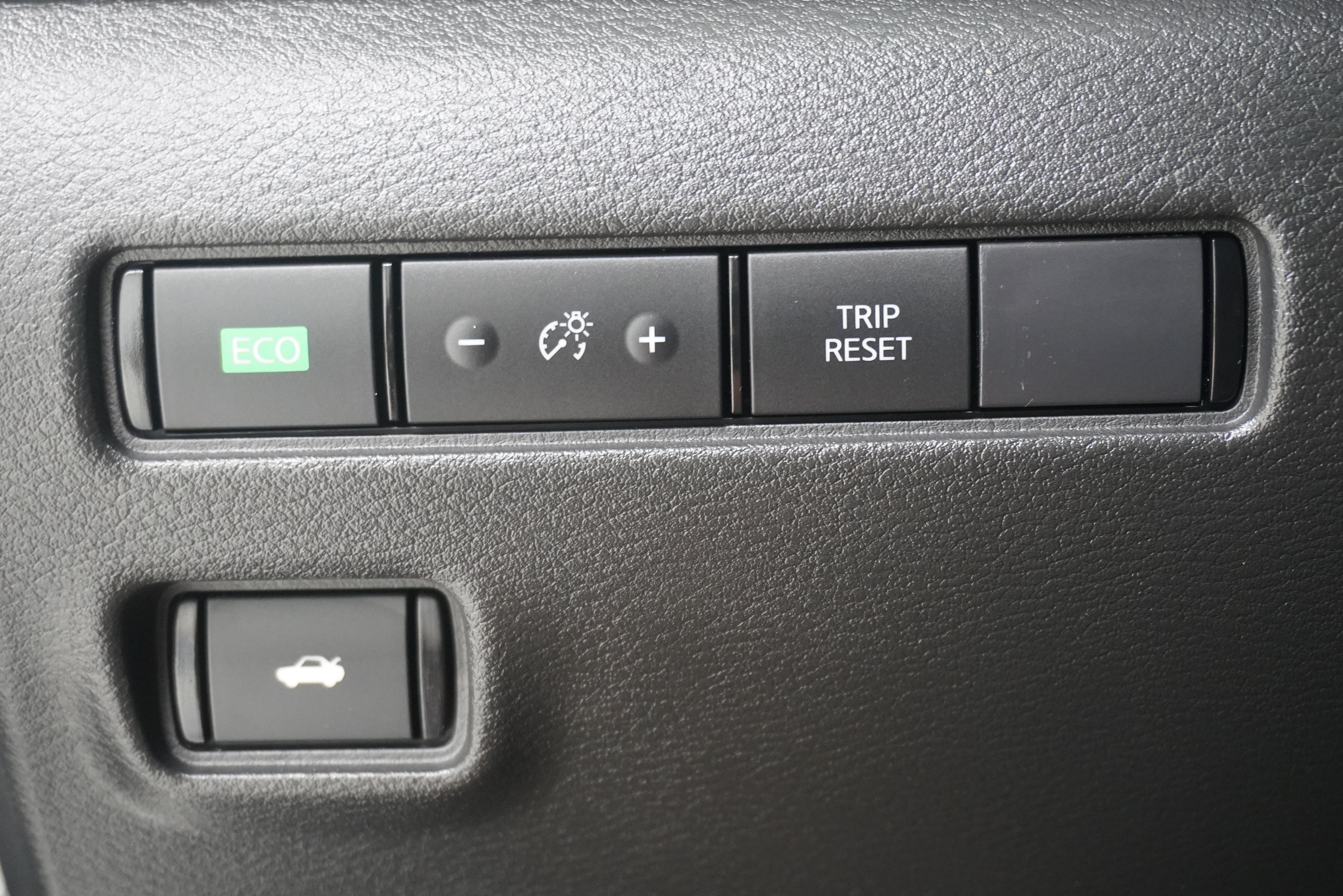 Used 2023 Nissan Sentra SV FWD image 19